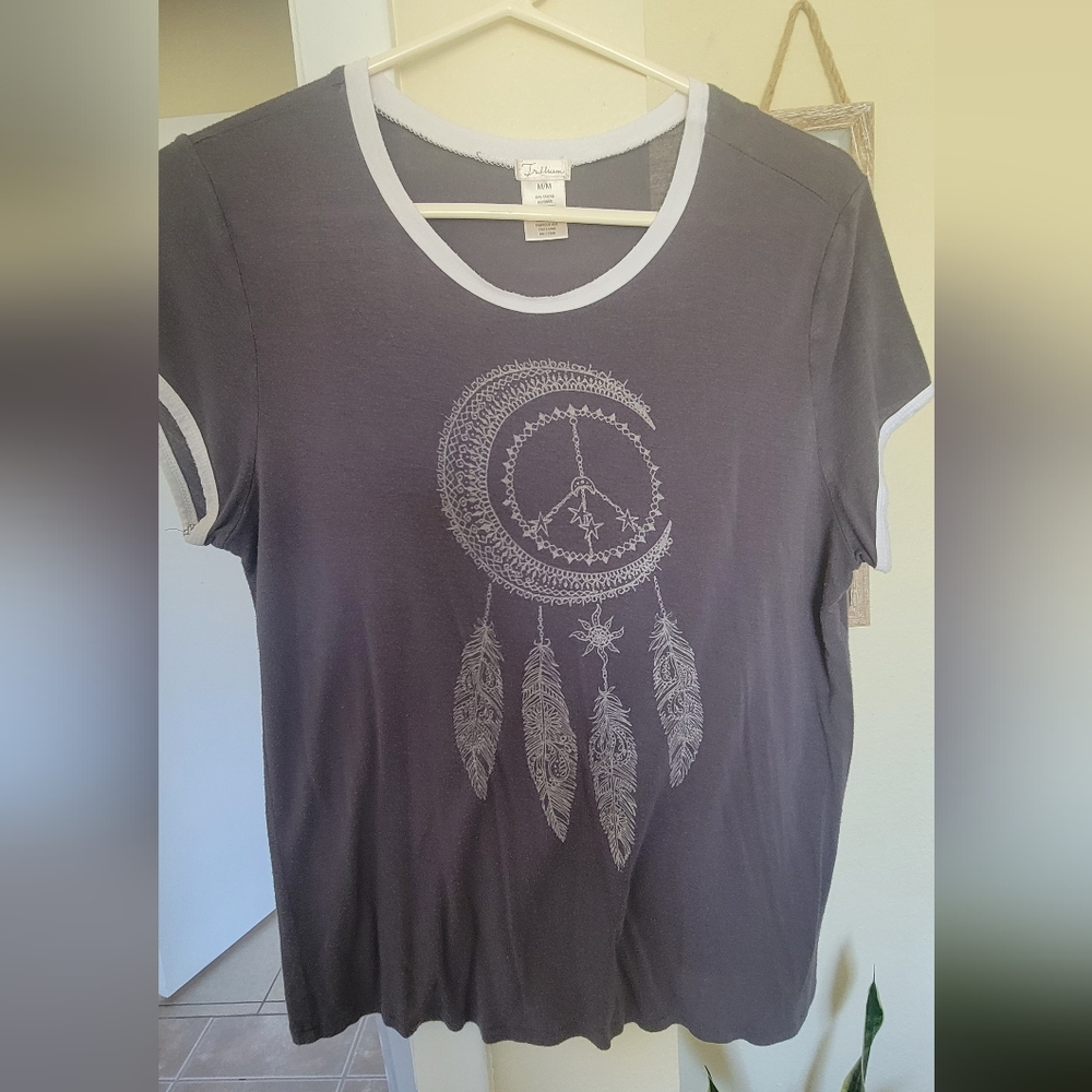 Grey Trillium Dreamcatcher Tee M